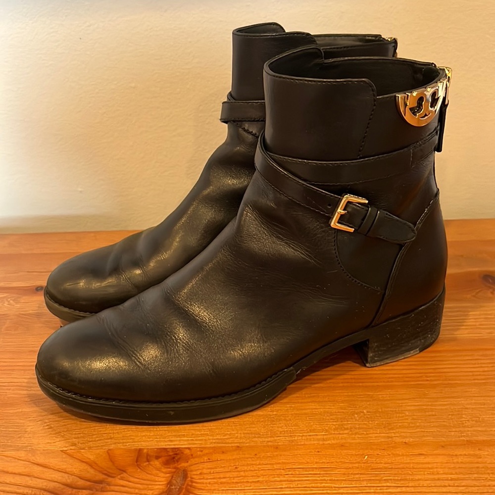 Tory Burch Sidney Flat Bootie Black Size 8.5